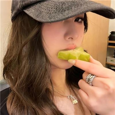 那还是卡洛森!